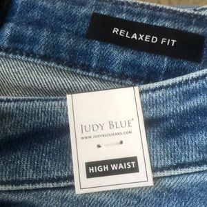 New Judy Blue High Rise Relaxed Fit 9/29
